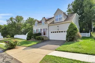 101 Morning Glory Dr, Middletown, CT 06457 - Photo 1