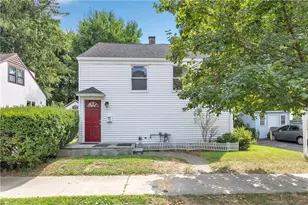 11 Hallmark Pl, Stamford, CT 06906 - Photo 1