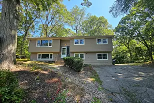 30 Patricia Ct, Ledyard, CT 06335 - Photo 1