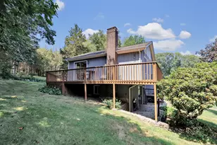 32 Adams Dr, Shelton, CT 06484 - Photo 2