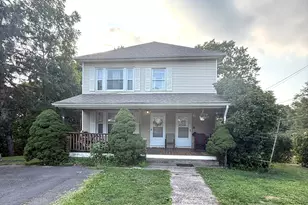 3 Washington Ave, Meriden, CT 06451 - Photo 1