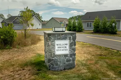 25 Willow Brook Drive #25, Plainville, CT 06062 - Photo 1