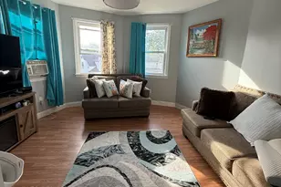 194 Southmayd Rd, Waterbury, CT 06705 - Photo 1