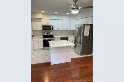 7 Savin Park #7, West Haven, CT 06516 - Photo 1