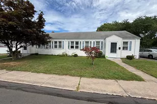 71 Higbie Dr, East Hartford, CT 06108 - Photo 1