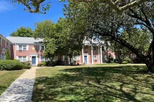 198 Seaton Rd, Stamford, CT 06902 - Photo 1