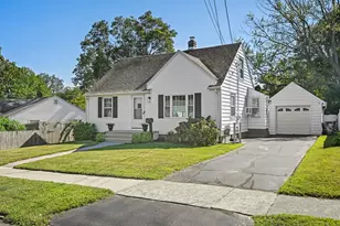 70 Pauline Ave, West Haven, CT 06516 - Photo 1