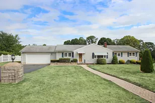 2 Gail Dr, North Haven, CT 06473 - Photo 1