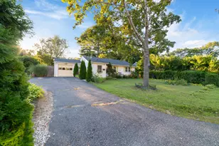 94 Peach Orchard Rd, Waterbury, CT 06706 - Photo 1