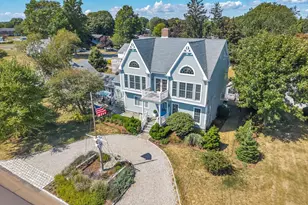 19 Riverside Dr, Clinton, CT 06413 - Photo 1