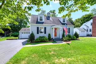 118 Gaymoor Dr, Stamford, CT 06907 - Photo 1