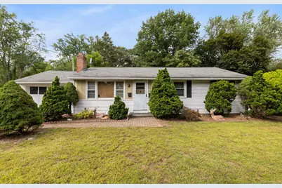 28 Garry Road, Windsor Locks, CT 06096 - Photo 1