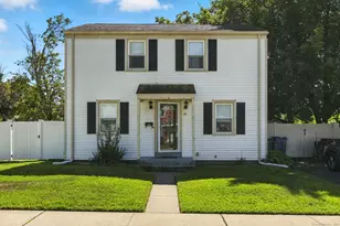 30 Seaman Cir, Manchester, CT 06040 - Photo 1