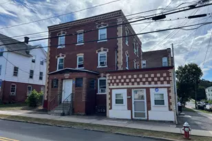 142 Oak St, New Britain, CT 06051 - Photo 1