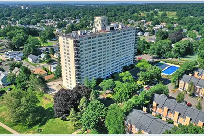 2625 Park Avenue #4G, Bridgeport, CT 06604 - Photo 1