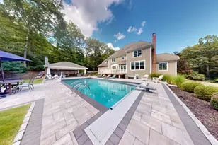 245 Kingswood Dr, Avon, CT 06001 - Photo 1