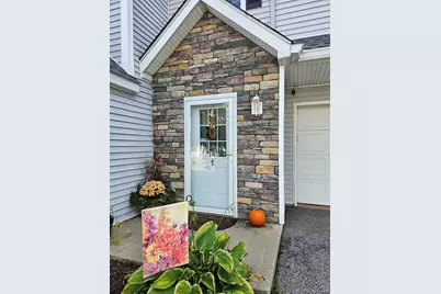 296 Hamilton Avenue #APT 7, Norwich, CT 06360 - Photo 1