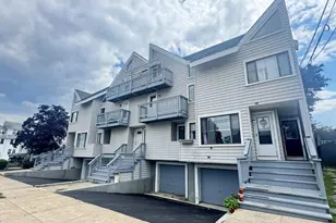 105 Tremont Ave, Bridgeport, CT 06606 - Photo 1