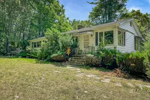 46 Bracewood Rd, Waterbury, CT 06706 - Photo 1