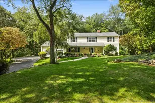 23 Ethan Allen Ln, Stamford, CT 06903 - Photo 1