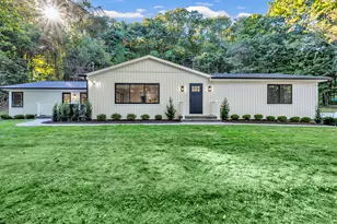 84 Huntingtown Rd, Newtown, CT 06470 - Photo 1