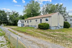 47 Depot Rd, Groton, CT 06340 - Photo 1