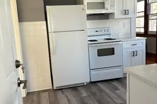 29 Tremont Ave, Bridgeport, CT 06606 - Photo 1