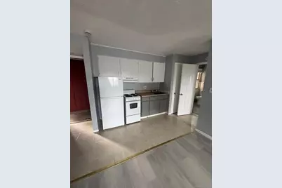 240 Oak Street #7, Bridgeport, CT 06604 - Photo 1