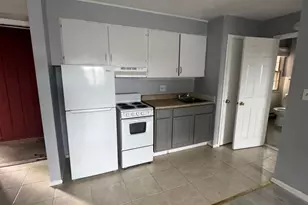 240 Oak St, Bridgeport, CT 06604 - Photo 1