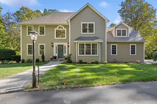 31 Nathan Hale Ct, Cheshire, CT 06410 - Photo 1