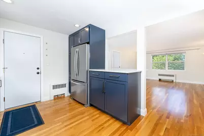 42A Arnold Way #42A, West Hartford, CT 06119 - Photo 1