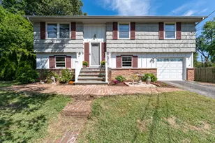 4 Elaine Dr, Stamford, CT 06902 - Photo 1