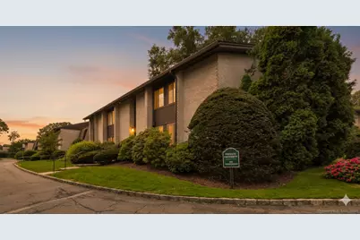 247 Hamilton Avenue #APT 2, Stamford, CT 06902 - Photo 1