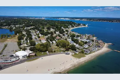 1092 Ocean Avenue, New London, CT 06320 - Photo 1