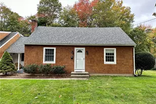 31 Cottage Pl, Old Saybrook, CT 06475 - Photo 1