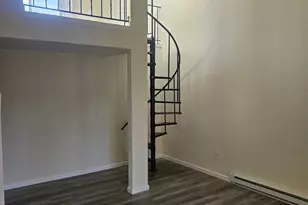 125 Burgundy Hill Ln, Middletown, CT 06457 - Photo 1