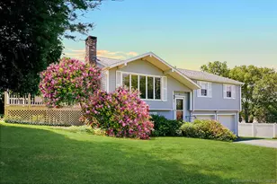 10 Pleasant St, Stonington, CT 06355 - Photo 1