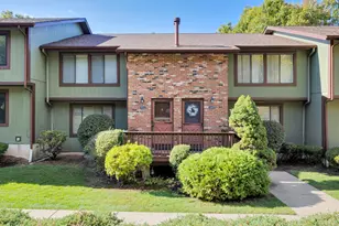 103 Cliffside Dr, Manchester, CT 06042 - Photo 1