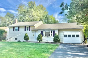 47 Beechwood Rd, West Hartford, CT 06107 - Photo 1