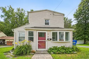 27 Gilbert Ave, Bloomfield, CT 06002 - Photo 1