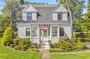 129 Steele Rd, West Hartford, CT 06119 - Photo 1