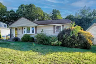 96 Maplewood Terrace Ext, Hamden, CT 06514 - Photo 1