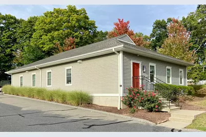 629 Middle Turnpike East, Manchester, CT 06040 - Photo 1