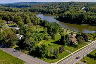 104 Seymour Rd, Plymouth, CT 06786 - Photo 1