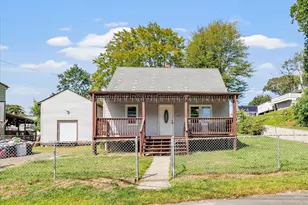 244 Earl Ave, Bridgeport, CT 06606 - Photo 1