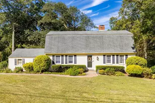 19 Oakwood Dr, Windham, CT 06280 - Photo 1