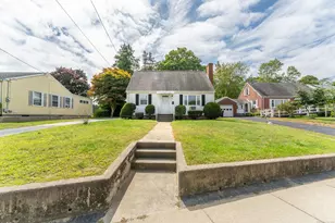 430 Vauxhall St, New London, CT 06320 - Photo 1
