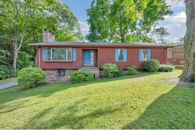 15 Cedar Street, Essex, CT 06409 - Photo 1