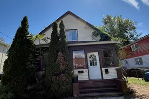 52 Pine St, Hamden, CT 06514 - Photo 1