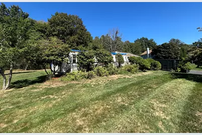 10 Hitching Post Lane, Trumbull, CT 06611 - Photo 1